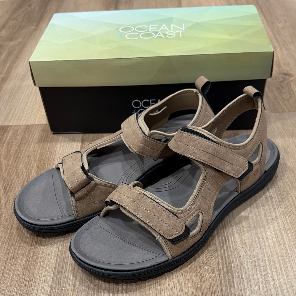 NEW in Box Sandals Ocean + Coast® Boulder Sport Sandals Men’s Tan Velcro Size 13